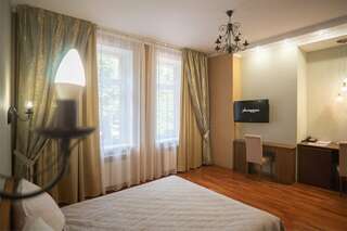 Гостиница Жемчужина Саратов Стандартный двухместный номер (второй корпус)-1